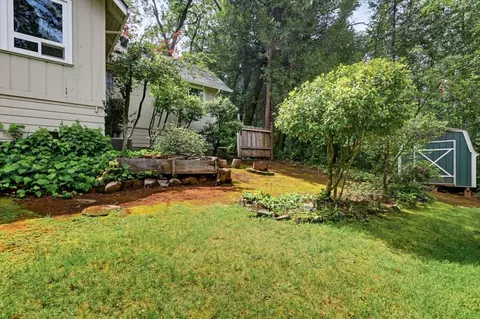 Exterior - 10096 Elder Dr, Grass Valley, CA 95949 photo 29 of 40