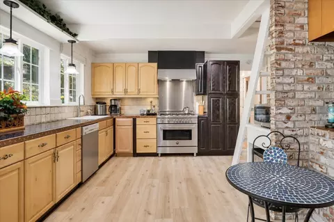 Kitchen - 10096 Elder Dr, Grass Valley, CA 95949 photo 1 of 8
