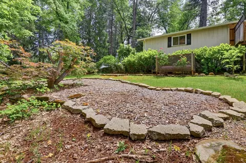 Exterior - 10096 Elder Dr, Grass Valley, CA 95949 photo 33 of 40
