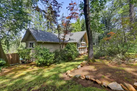 Exterior - 10096 Elder Dr, Grass Valley, CA 95949 photo 18 of 40