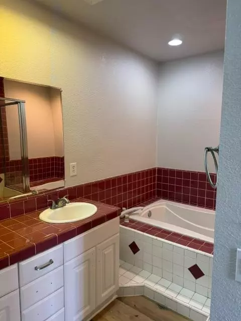 Bath - 470 Second St, Gustine, CA 95322 photo 12 of 12
