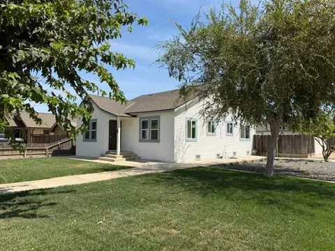 Exterior - 470 Second St, Gustine, CA 95322 photo 2 of 17