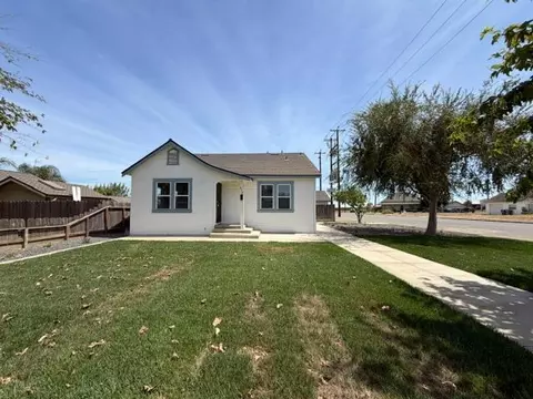 Exterior - 470 Second St, Gustine, CA 95322 photo 1 of 17
