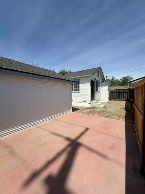 Exterior - 470 Second St, Gustine, CA 95322 photo 10 of 17