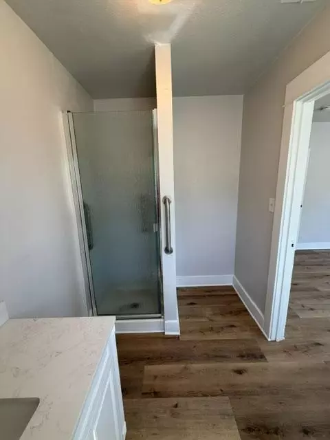 Bath - 470 Second St, Gustine, CA 95322 photo 6 of 12