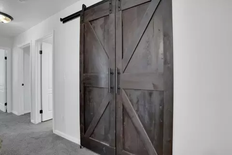 Entry Way - 4610 Broadmore St, Chowchilla, CA 93610 photo 3 of 4