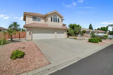 Exterior - 4610 Broadmore St, Chowchilla, CA 93610 photo 4 of 8