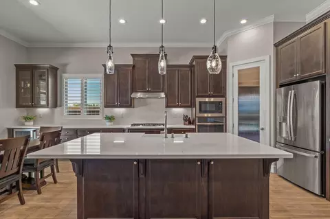 Kitchen - 2505 Chrysler Ave, Manteca, CA 95337 photo 3 of 5