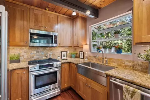 Kitchen - 2601 Fairway Dr, Arnold, CA 95223 photo 4 of 5