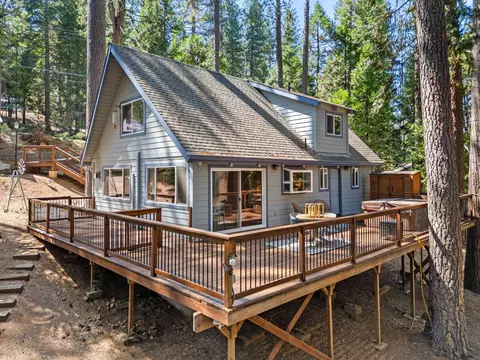 Exterior - 2601 Fairway Dr, Arnold, CA 95223 photo 13 of 20