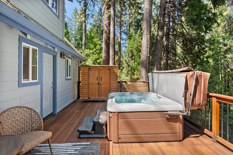 Exterior - 2601 Fairway Dr, Arnold, CA 95223 photo 9 of 20