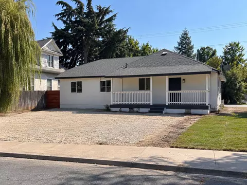 726 Indiana St, Woodbridge, CA 95258