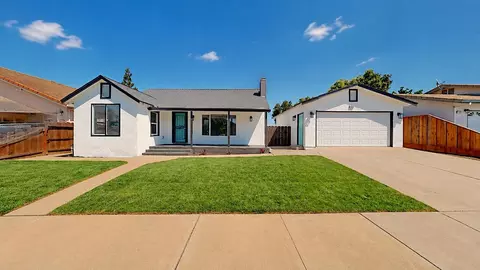 13361 Bentley St, Waterford, CA 95386