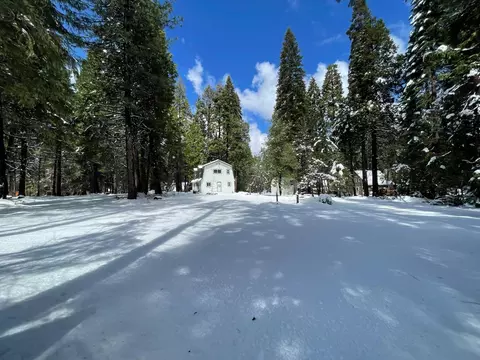 10421 Wentworth Springs Rd, Georgetown, CA 95634