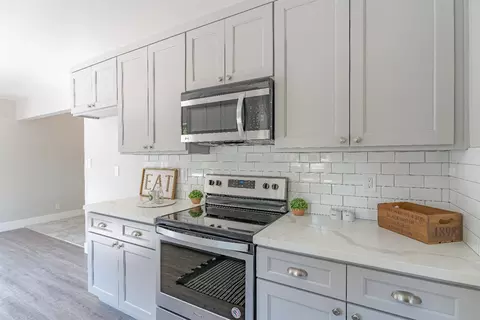 Kitchen - 6200 Green Valley Rd, Placerville, CA 95667 photo 4 of 5