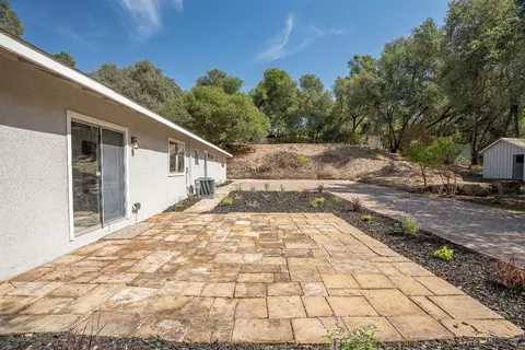 Exterior - 6200 Green Valley Rd, Placerville, CA 95667 photo 7 of 11