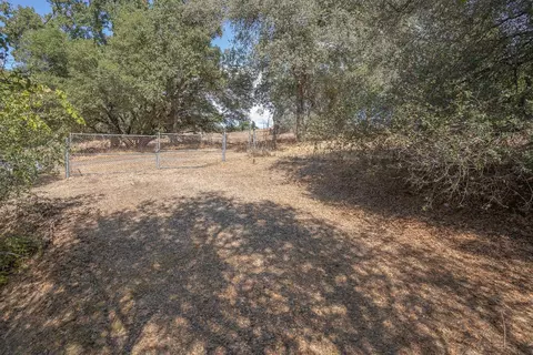 Exterior - 6200 Green Valley Rd, Placerville, CA 95667 photo 10 of 11