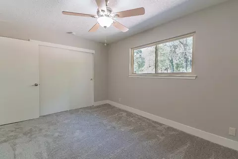 Bedroom - 6200 Green Valley Rd, Placerville, CA 95667 photo 8 of 10