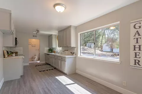 Kitchen - 6200 Green Valley Rd, Placerville, CA 95667 photo 5 of 5