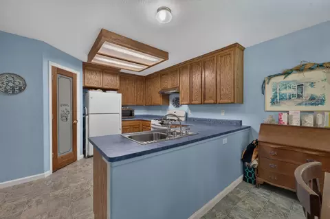Kitchen - 17089 Whispering Pines Way, Challenge, CA 95925 photo 4 of 4
