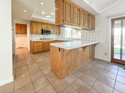 Kitchen - 3925 Crocus Dr, Modesto, CA 95356 photo 2 of 4