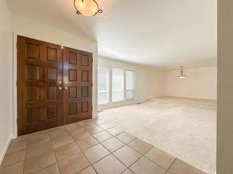 Entry Way - 3925 Crocus Dr, Modesto, CA 95356 photo 1 of 3