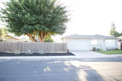 Exterior - 441 Bothun Rd, Turlock, CA 95380 photo 4 of 17