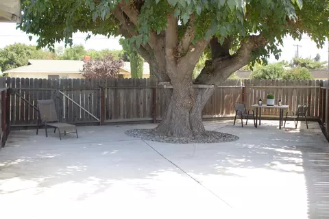 Exterior - 441 Bothun Rd, Turlock, CA 95380 photo 12 of 17