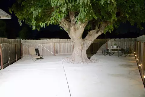 Exterior - 441 Bothun Rd, Turlock, CA 95380 photo 14 of 17