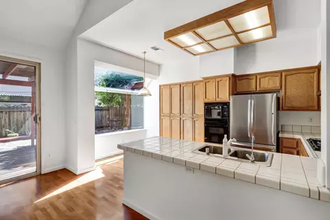 Kitchen - 2942 Ponteverde Ln, Davis, CA 95618 photo 1 of 6