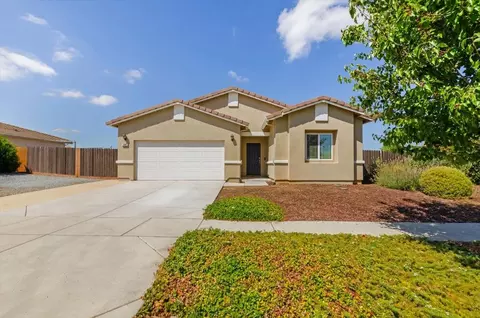 1842 Broken Bit Dr, Plumas Lake, CA 95961