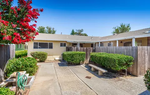 131 E 17th St #35, Marysville, CA 95901