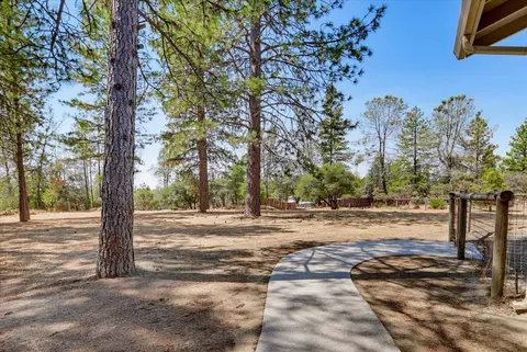Exterior - 12175 Thunder Rd, Grass Valley, CA 95949 photo 2 of 18