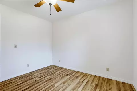 Bedroom - 12175 Thunder Rd, Grass Valley, CA 95949 photo 7 of 12