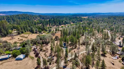 View/Area - 12175 Thunder Rd, Grass Valley, CA 95949 photo 4 of 9