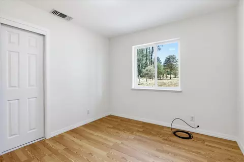 Bedroom - 12175 Thunder Rd, Grass Valley, CA 95949 photo 10 of 12