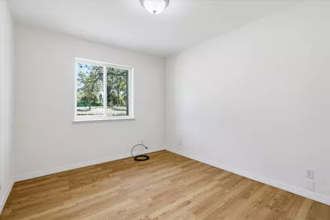 Bedroom - 12175 Thunder Rd, Grass Valley, CA 95949 photo 9 of 12