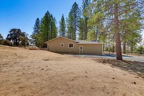 Exterior - 12175 Thunder Rd, Grass Valley, CA 95949 photo 8 of 18