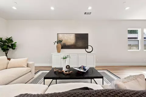 Living - 5027 Engle Rd, Carmichael, CA 95608 photo 1 of 1