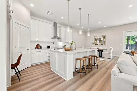 Kitchen - 5027 Engle Rd, Carmichael, CA 95608 photo 3 of 10