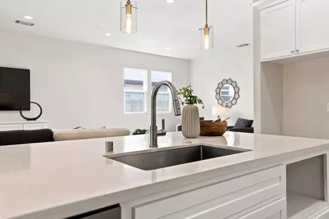 Kitchen - 5027 Engle Rd, Carmichael, CA 95608 photo 8 of 10