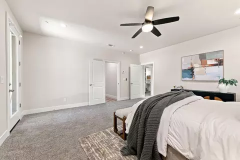 Bedroom - 5027 Engle Rd, Carmichael, CA 95608 photo 8 of 9