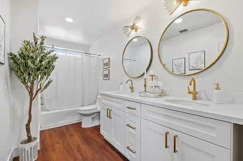 Bath - 2829 Stone Ter, Modesto, CA 95355 photo 3 of 3