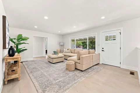 Living - 1509 Mission Ave, Carmichael, CA 95608 photo 1 of 4