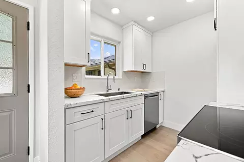 Kitchen - 1509 Mission Ave, Carmichael, CA 95608 photo 5 of 6
