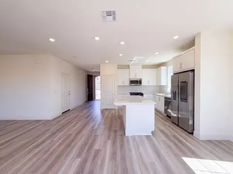 Kitchen - 5860 Placer Dr, Tracy, CA 95377 photo 3 of 3