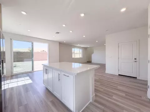 Kitchen - 5860 Placer Dr, Tracy, CA 95377 photo 2 of 3