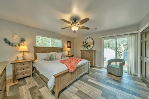 Bedroom - 4581 Studebaker Rd, Placerville, CA 95667 photo 1 of 5
