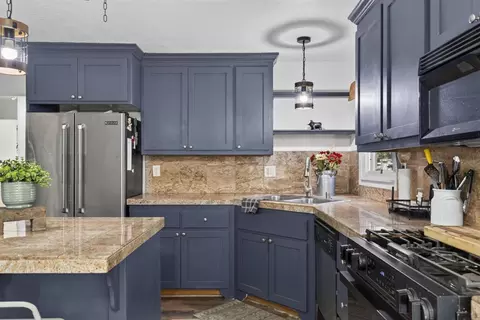 Kitchen - 7560 State Highway 193, Georgetown, CA 95634 photo 1 of 2