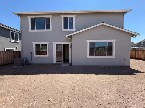 Exterior - 5699 Kusnick Ave, Tracy, CA 95377 photo 3 of 8
